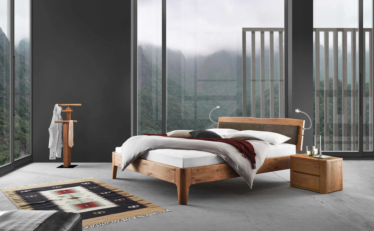 Varenna Comfort massief houten bed Oak Puro Wild Eiken Naturel sfeer