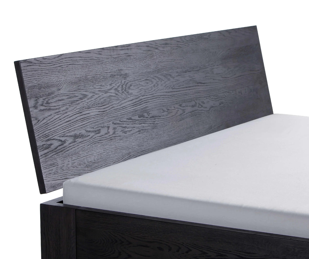Volterra massief houten bed Oak-Line Eiken Grafiet detail hoofdbord